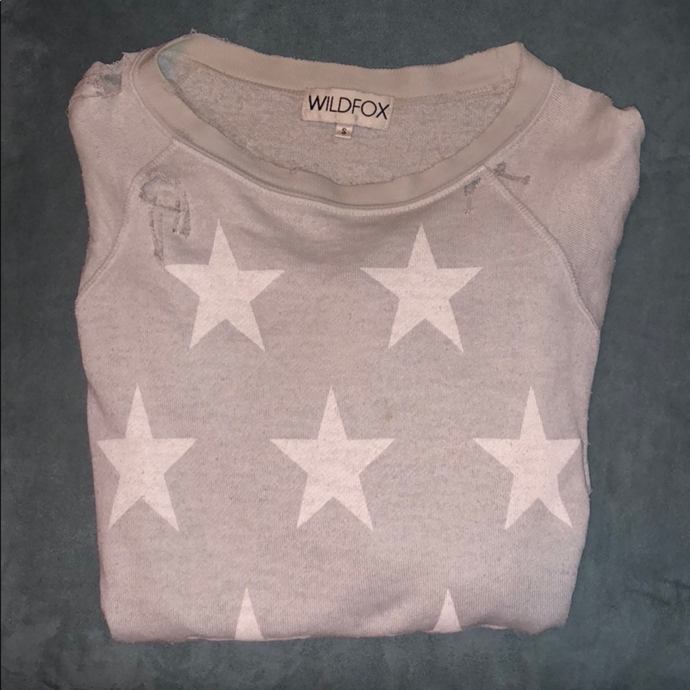 Distressed Wildfox sweater! ⭐️💫